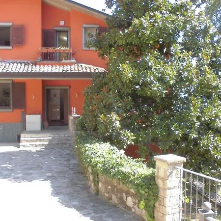 Bed & Breakfast Luna 2*